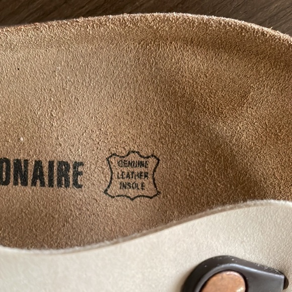 Cushionaire Sandals - Picture 5 of 5